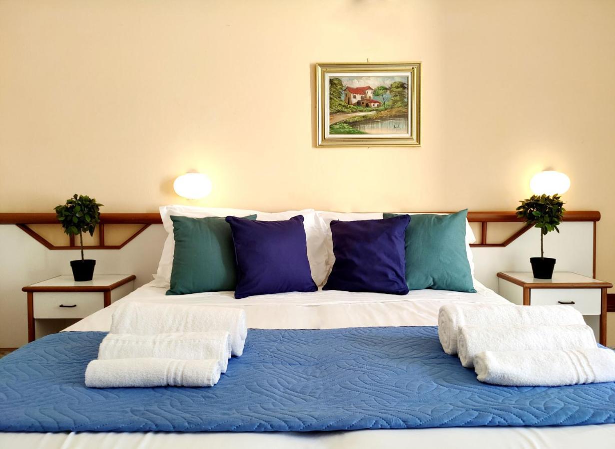 Club Hotel Residence Чезенатико Экстерьер фото