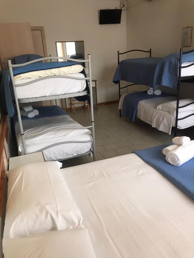 Club Hotel Residence Чезенатико Экстерьер фото