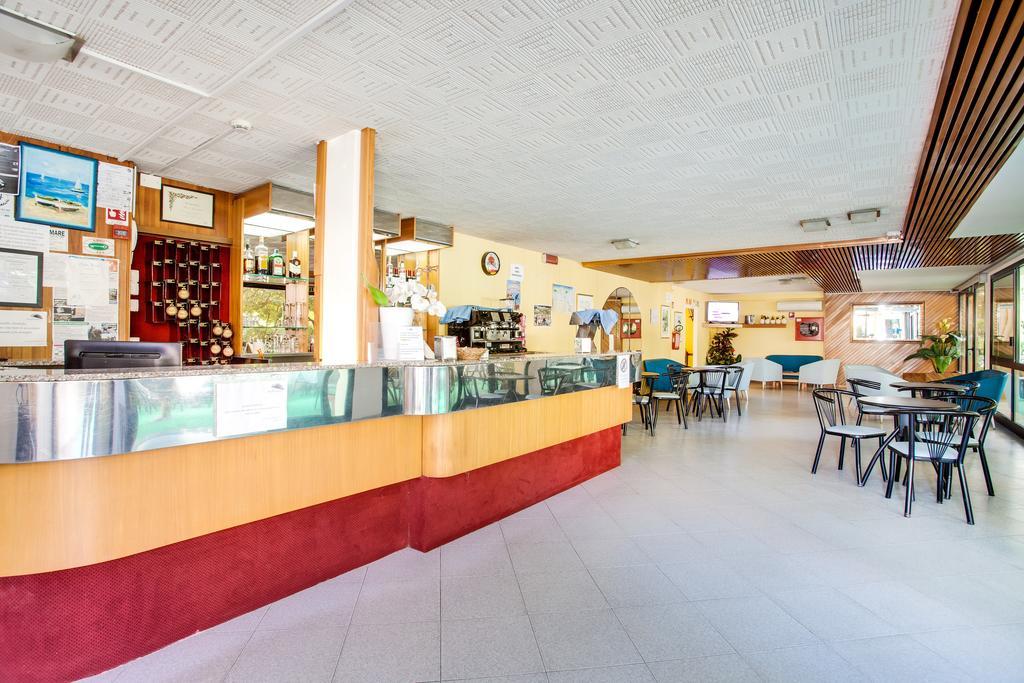 Club Hotel Residence Чезенатико Экстерьер фото